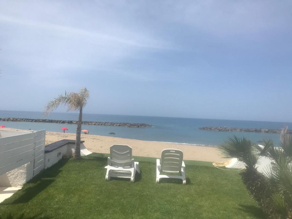 Villa A Diamante Sulla Spiaggia Belvedere Marittimo Exteriér fotografie