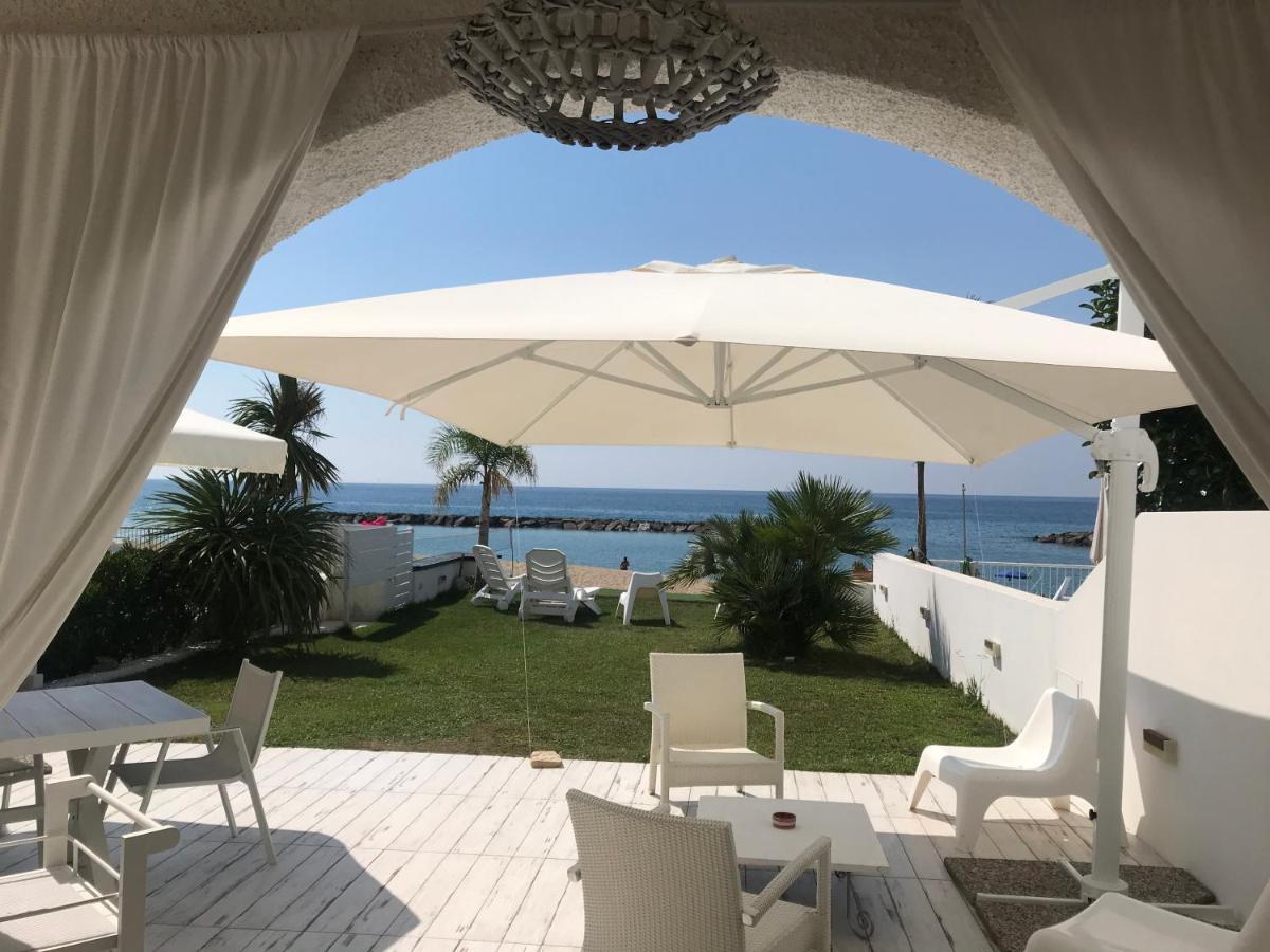 Villa A Diamante Sulla Spiaggia Belvedere Marittimo Exteriér fotografie